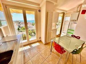 RESIDENZA INFINITO MARE, in centro, vista mare