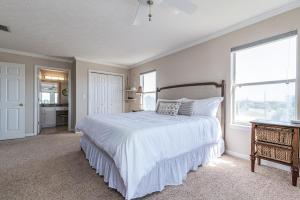 Spacious & Luxurious | Near Beach, Pool, Game Room