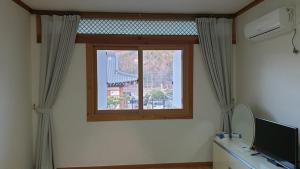 Boseong Greenery Hanok Pension