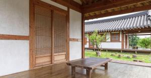 Gyeongju hanok pentown