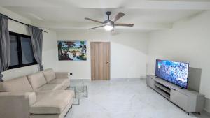 Cana Life Breeze Los Corales Beach Residences B3