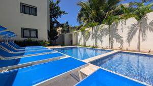 Cana Life Breeze Los Corales Beach Residences B4