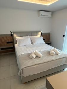 Latsis Suites