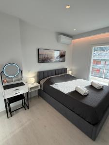 Sea View Luxury Apartment Beachfront 3BR
