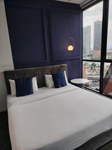 Scarletz Skyline Suites KLCC