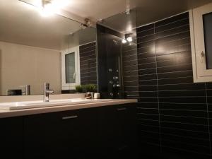 Spacious apartment 100m2 at Acropolis next to Plaka