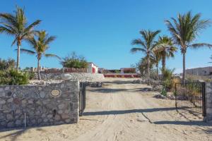 Beautiful Beach House Right on the Sea of Cortez