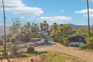 EVENT space tuckedthe Escondido countryside.