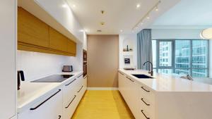 Vacationer Holiday Homes l Aesthetic 1 Bed near Burj Khalifa