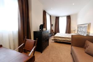 Hotels Domaine d'Auriac - Relais & Chateaux : photos des chambres