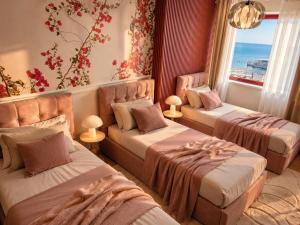 Big apartment central seaview