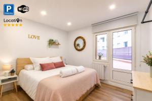 Luxury Old Town Apartment - Terrace and Private Parking