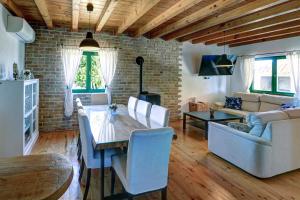 Villa Stone Pearl with heated swimming pool