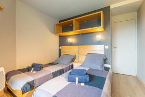 Slope front Ski-In Out Escape Spacious Apartment- In the center of Val Thorens