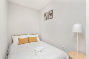 DT Toronto Luxury 2 Beds -Lake View-Free Parking