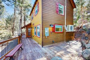 Stunning Home with Lake Views Private Beach Access