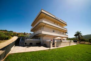 Terrazza Etesya - SUPERIOR Rooms & Apartments