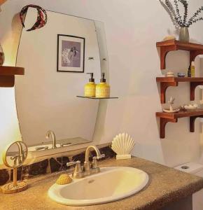 Two bedroom casita Walk to beach