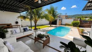 Family & Friends Beach House