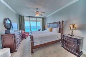 Three Bedroom Beachfront Condo with Ocean Views & Pool