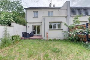Petit Louis- Maison de charme avec jardin, garage