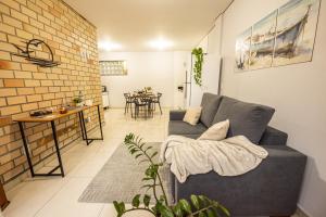 Apartamento para Casais com Opção de Café da Manhã, Aquecedor no Quarto, Netflix e Prime Video, Kit Fondue e Praia Próxima