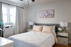 2BR • Newly Furnished Modern Apt • Near OHare