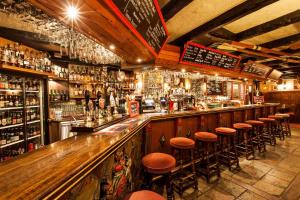 Morton Hotel