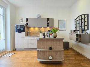 Villa Seestern, Ferienwohnung 2 - Meerblick pur!