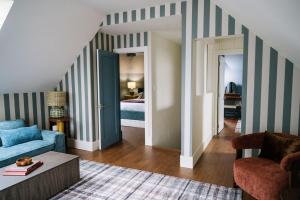 Claramount Club