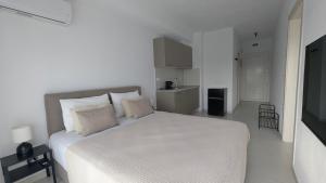 9 keys