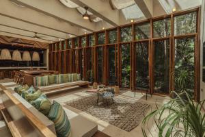 Luxury in Bacalar New House with Private Dock