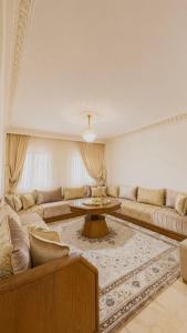 Elegant Hivernage Apartment Pool&Parking