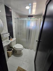 Modern apartment 20 minutes from the airport