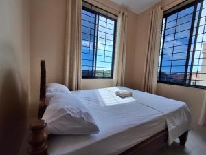 Stunning 2BR in Dar Beach, Dining, Transit Nearby apt 8