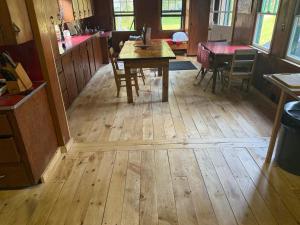Wishart Point Lodge