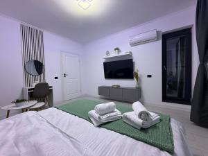 Emerald Heaven Studio 2