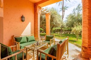 Palm Nest 3 Bedrooms, Gardens & Pool