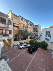 Host Apartments