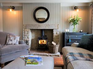 3 Bed in Thornton Le Dale oc-g0067