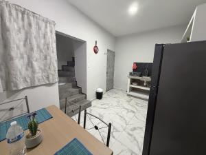 Elegant apartment right on the boulevard by the sea