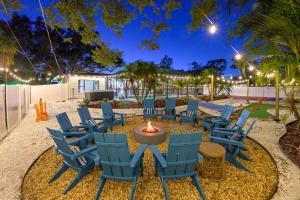 Manatee Haven Pool Games Hot Tub Firepit