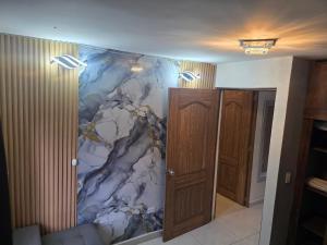 ELEGANTE y AMPLIO APARTAMENTO