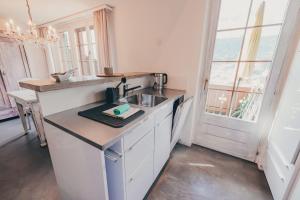 Surfers Horizon Loft with Balcony & Panoramic views