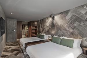 Casa Verde Tulum 4 Bedroom Villa with Rooftop Pool & Free Spa Access