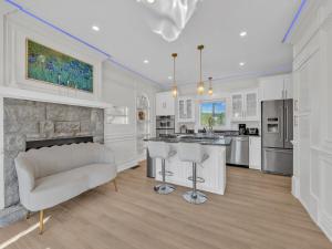 Castle On Malden - Luxury 50 Acre Private Estate