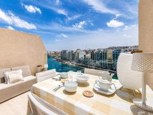 Seafront Duplex Penthouse in St Julians by MR Homes