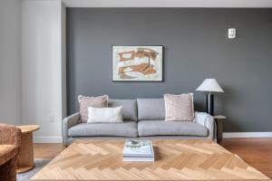 Downtown 1br w wd gym nr Greenway BOS-834
