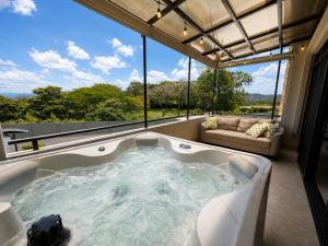 CR MARIPOSA RENTALS Luxury 2-Story Penthouse with Private Jacuzzi