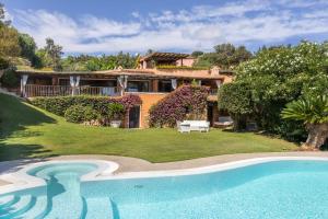 Pevero Golf - Luxury Villa con Piscina Privata